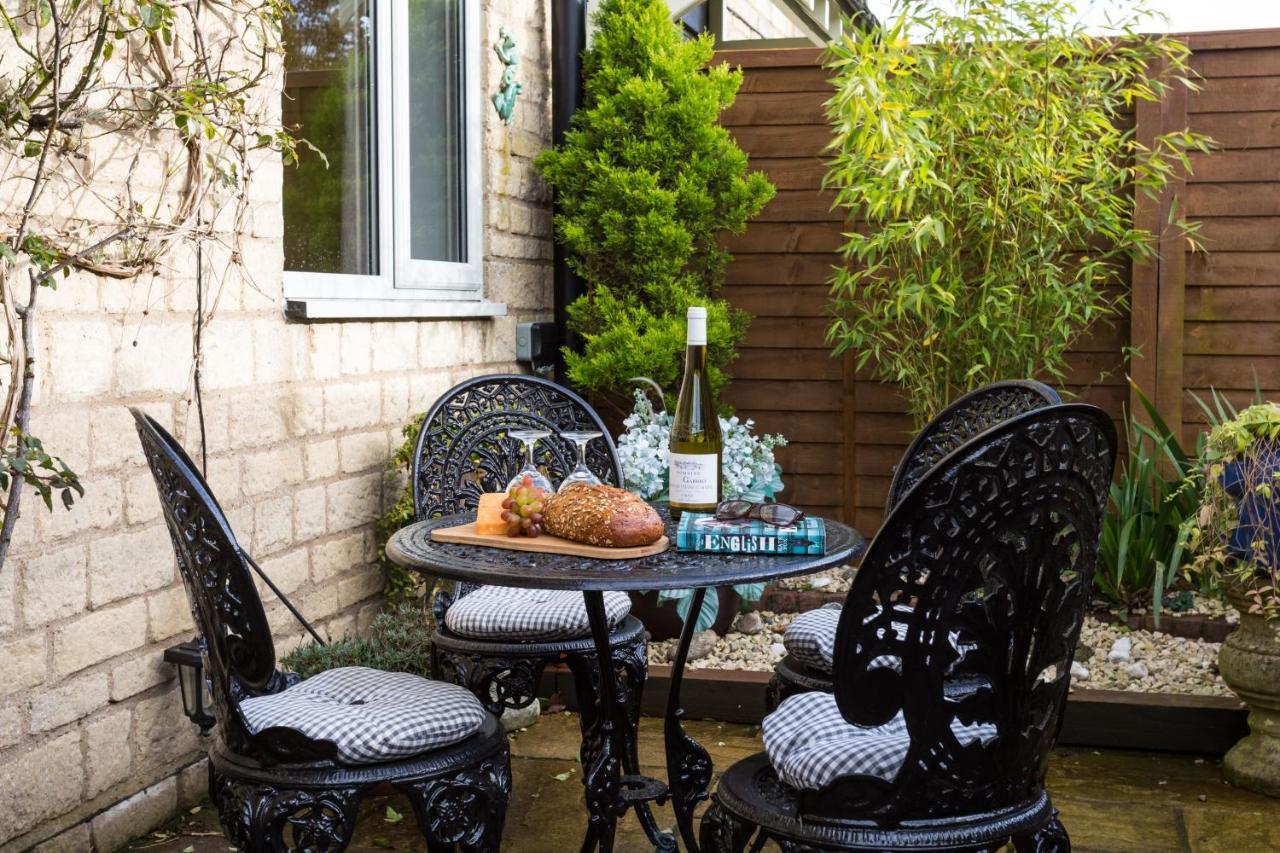 April Cottage Stow-on-the-Wold Extérieur photo